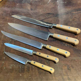 Beech block with 5 knives