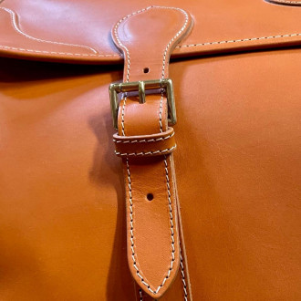 Natural leather travel bag