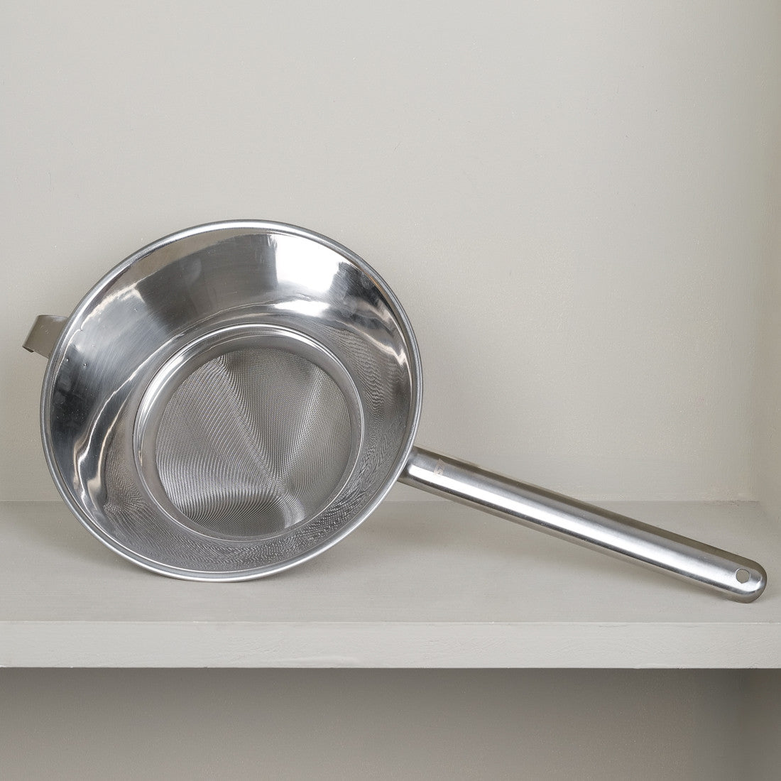 Chinois étamine en inox avec poignée