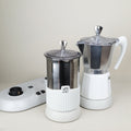 Cafetière et mousseur à lait en aluminium