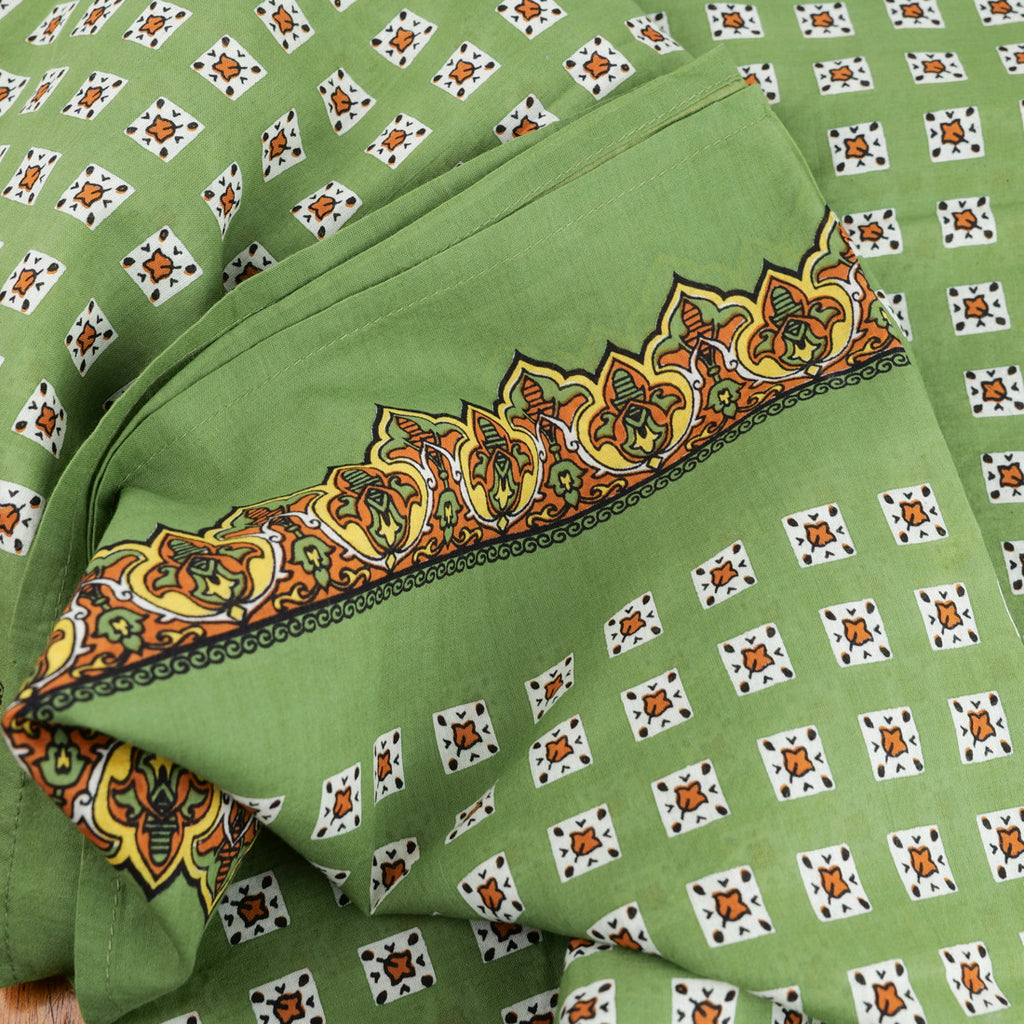 Nappe imprimée verte 170 x 250 cm