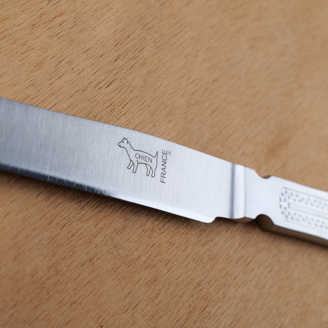 Couteau Chien Lame inox plein manche metal