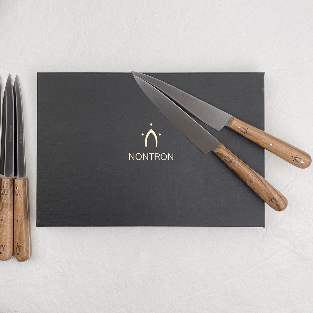 6 Couteaux de table en noyer Nontron