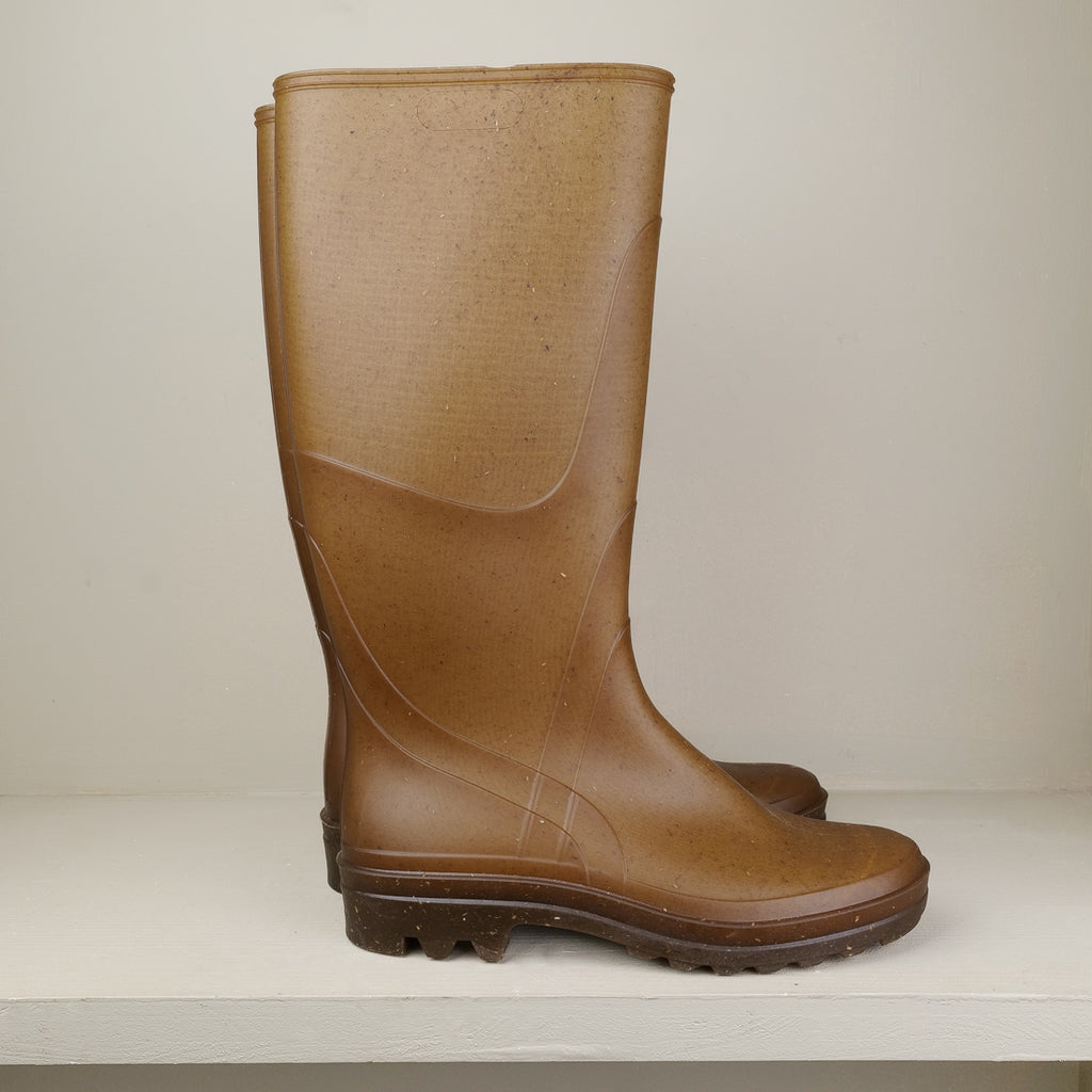 Rubber hemp boots