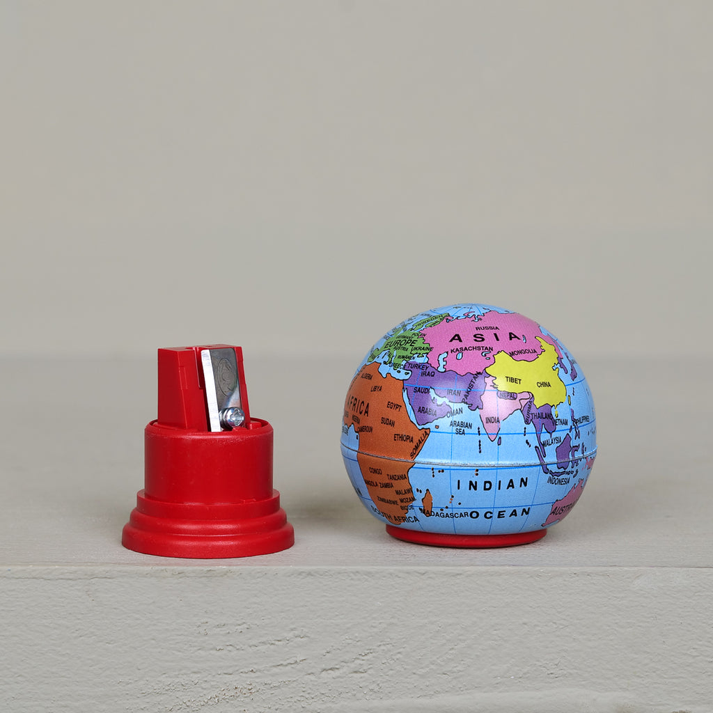Taille-crayon Globe