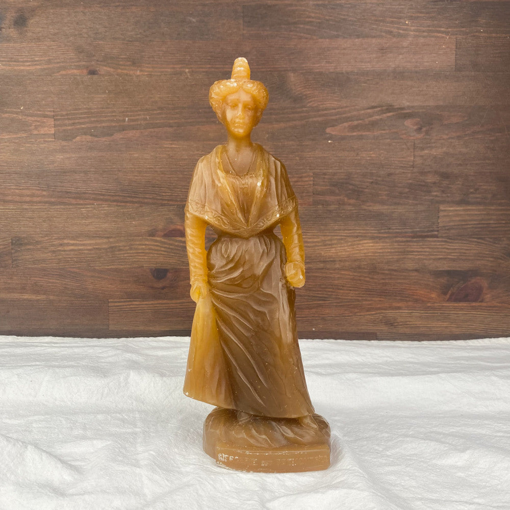 Arlésienne en cire