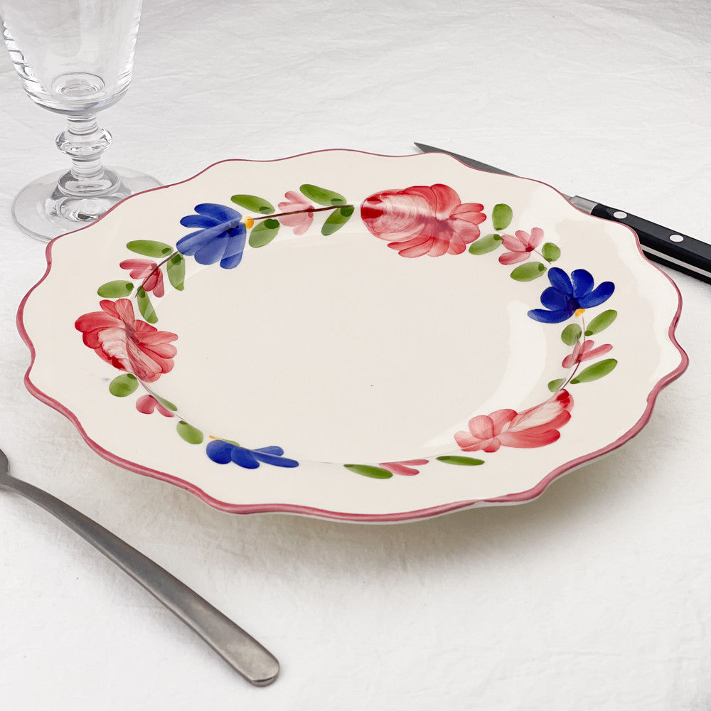 Assiette campagne bords festonnés