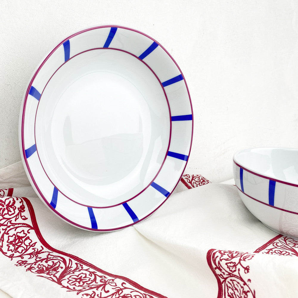 Assiette creuse basque rouge et bleue