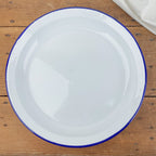 Assiette creuse en email blanc liseré bleu