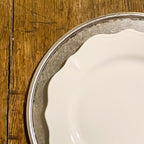 Assiette de présentation en acier étamé