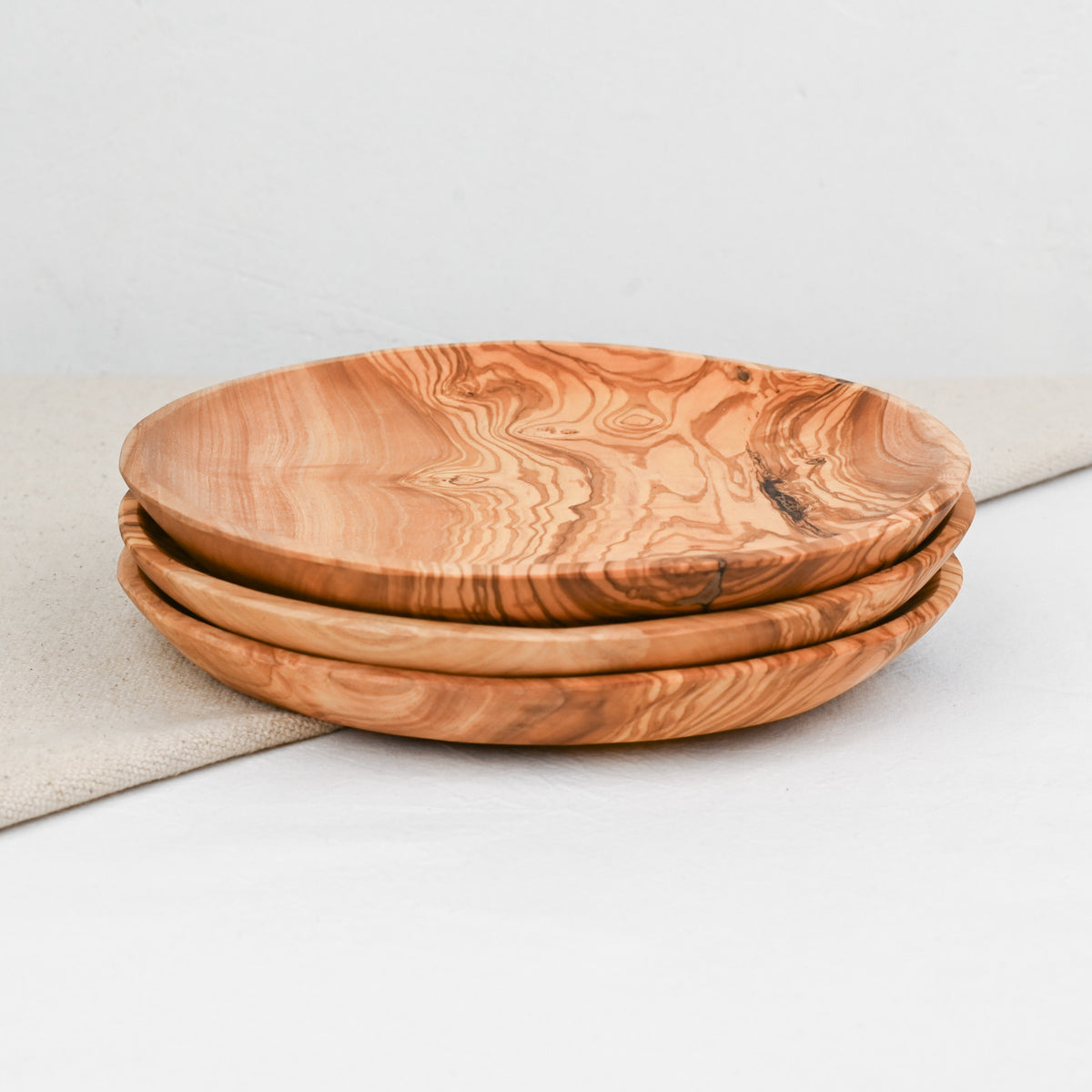 Assiette en bois d'olivier