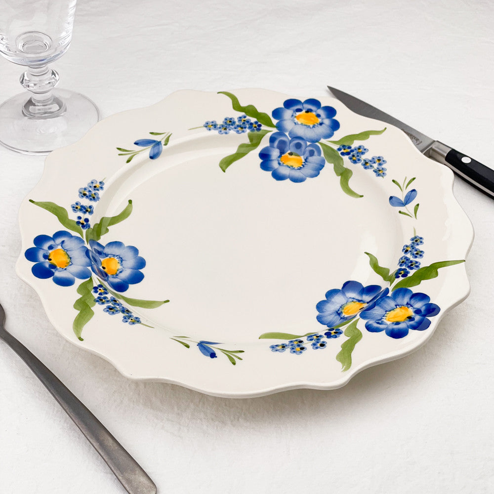 Assiette fleurie bords festonnés
