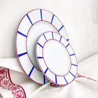 Assiette plate basque rouge et bleue