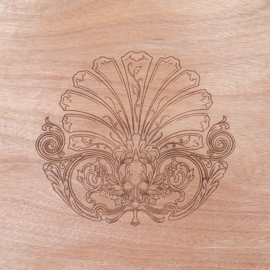 Assise de chaise gravée à découper