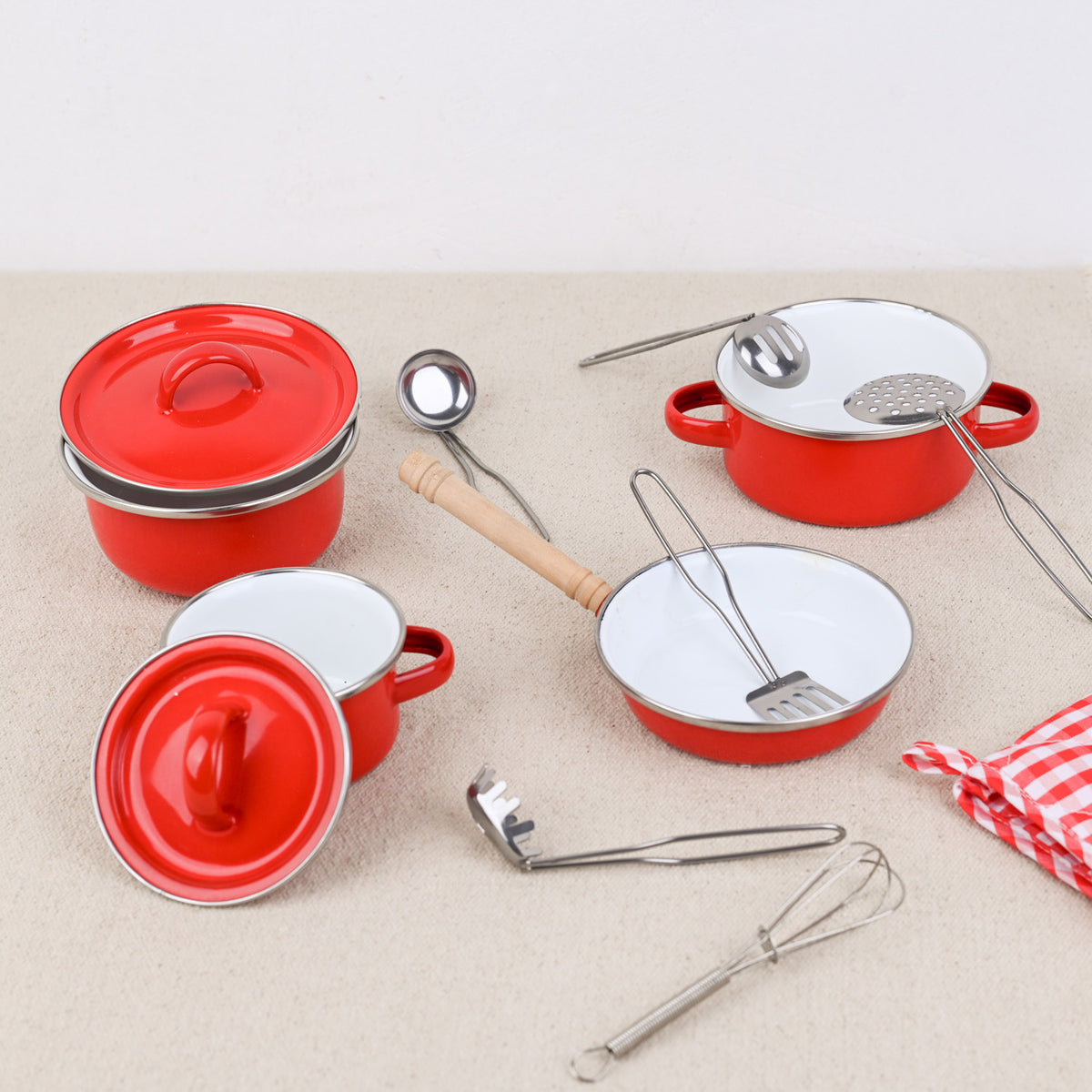 Batterie de cuisine rouge pour enfants