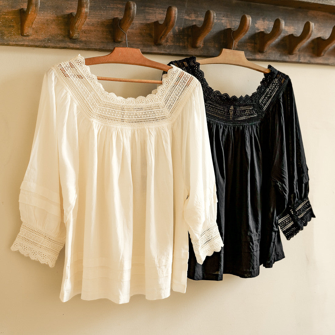 Blouse col dentelle