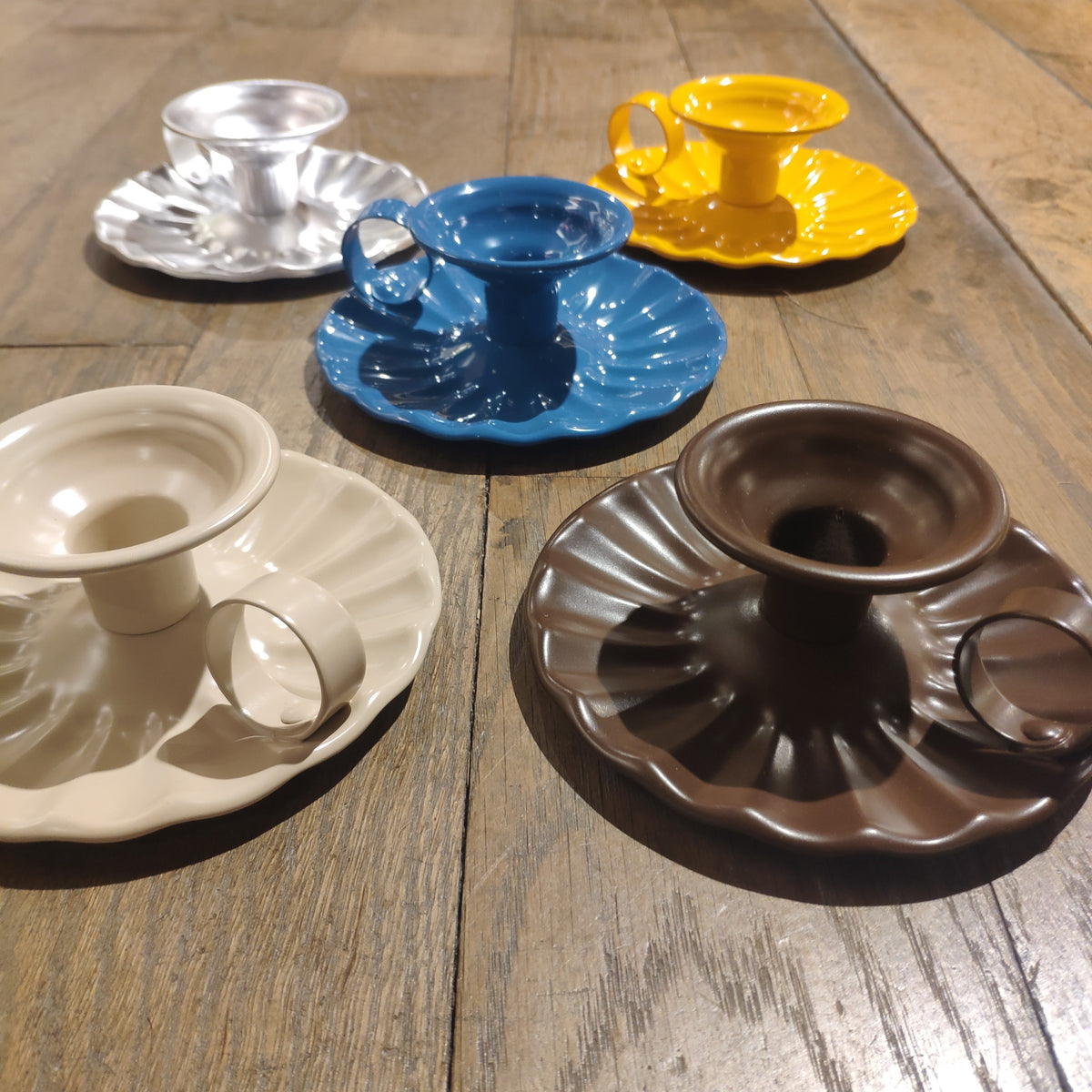 Bougeoir aluminium peint