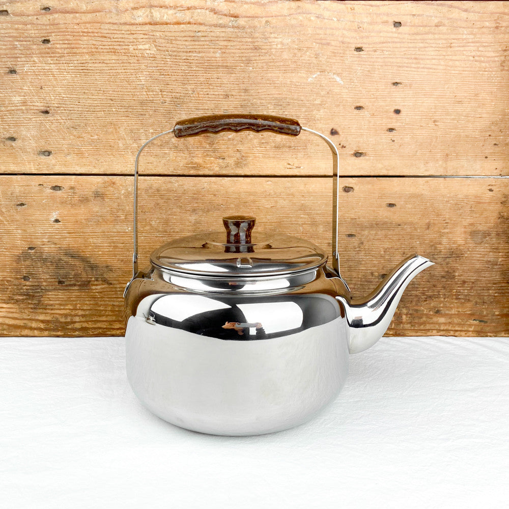 Bouilloire en inox et bakélite 2.75L / 3.5L