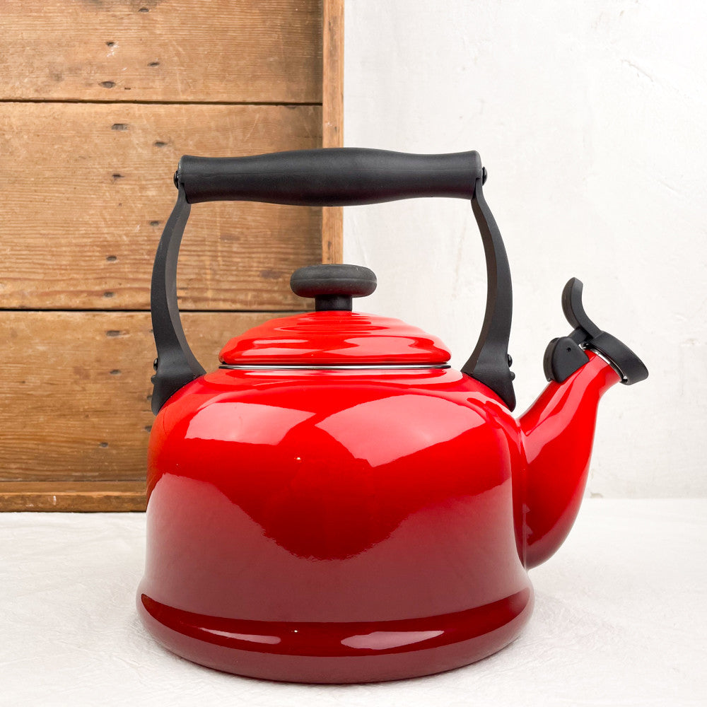 Bouilloire sifflante 2,1L Le creuset rouge cerise