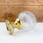 Boule de rampe en cristal et laiton