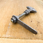 Bouton clavette olive en fer