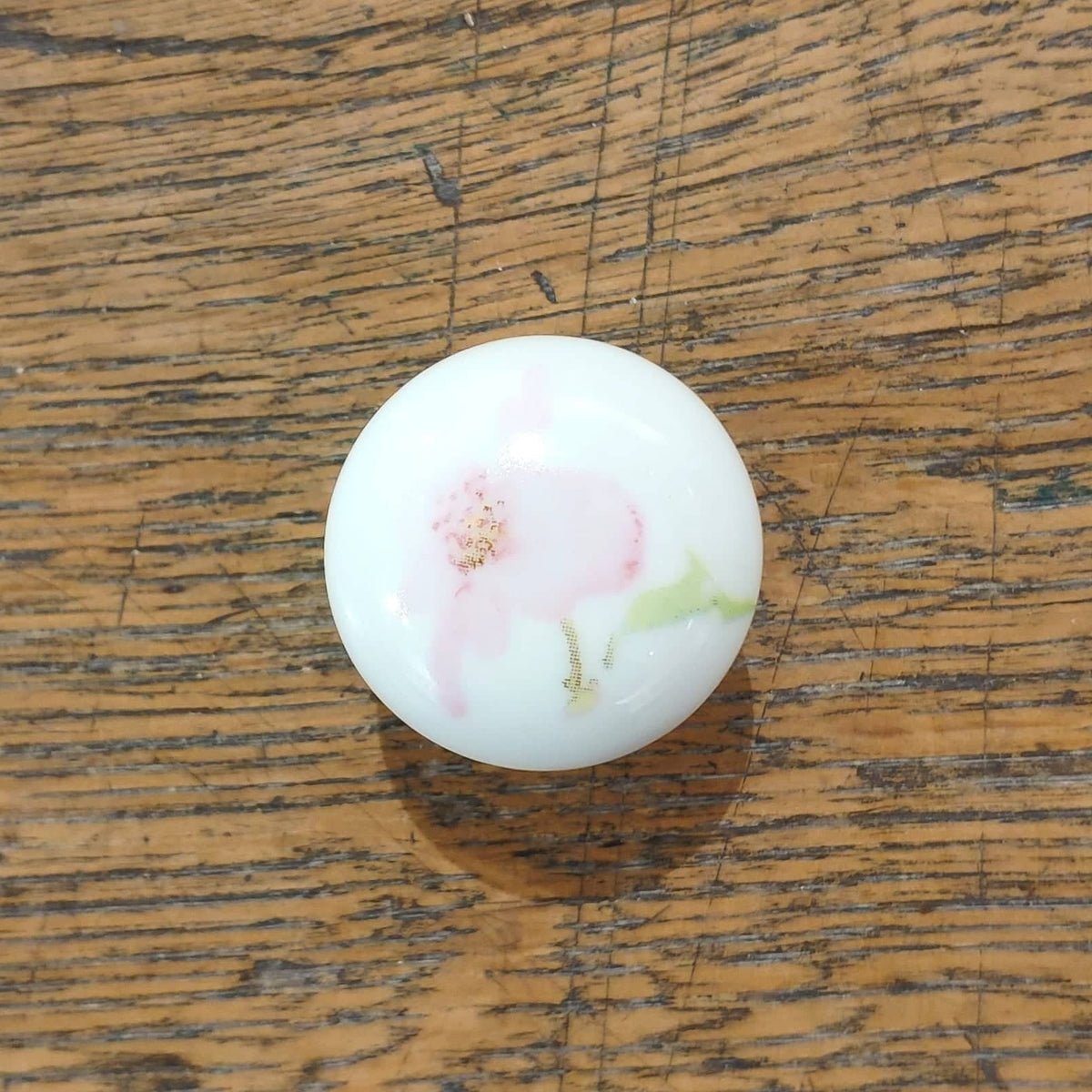 Bouton de tiroir en porcelaine motif fleuri