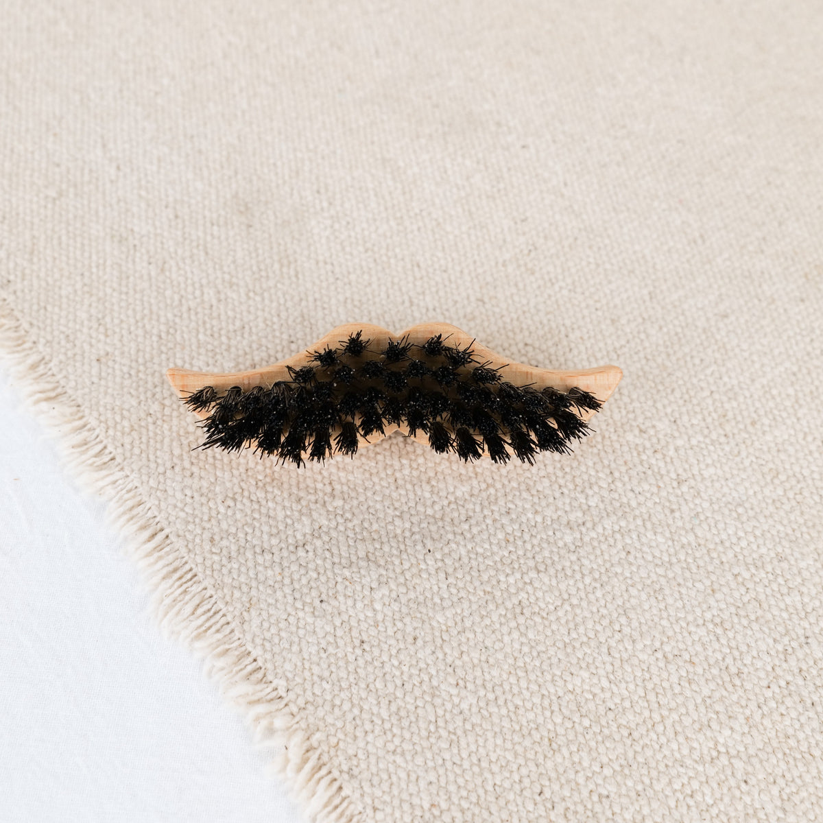 Brosse à moustache