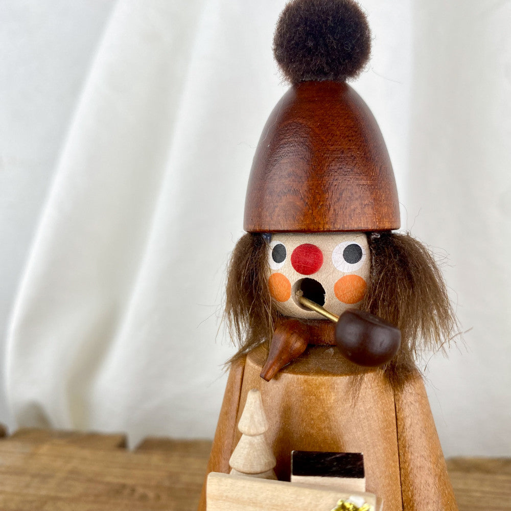 Brûle encens gnome à bonnet Allemand