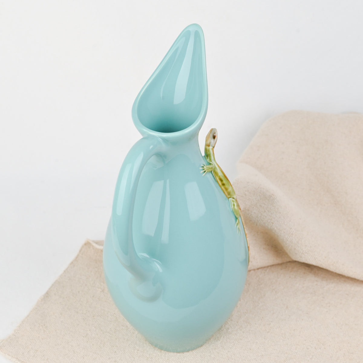 Carafe céramique lézard Bordallo Pinheiro