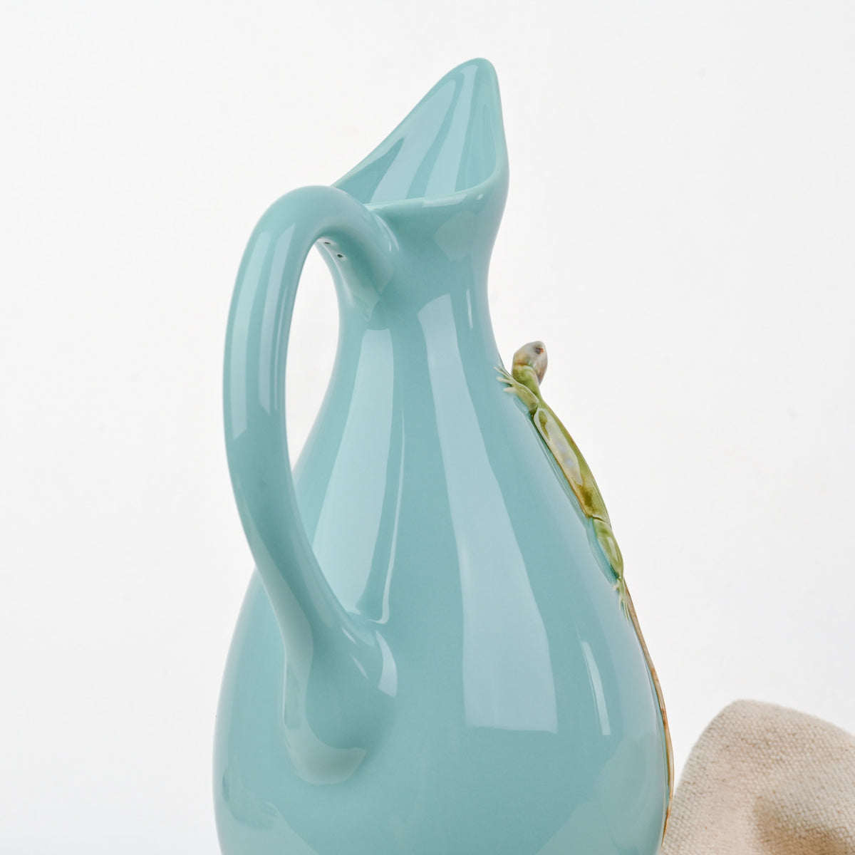 Carafe bleue Bordallo Pinheiro
