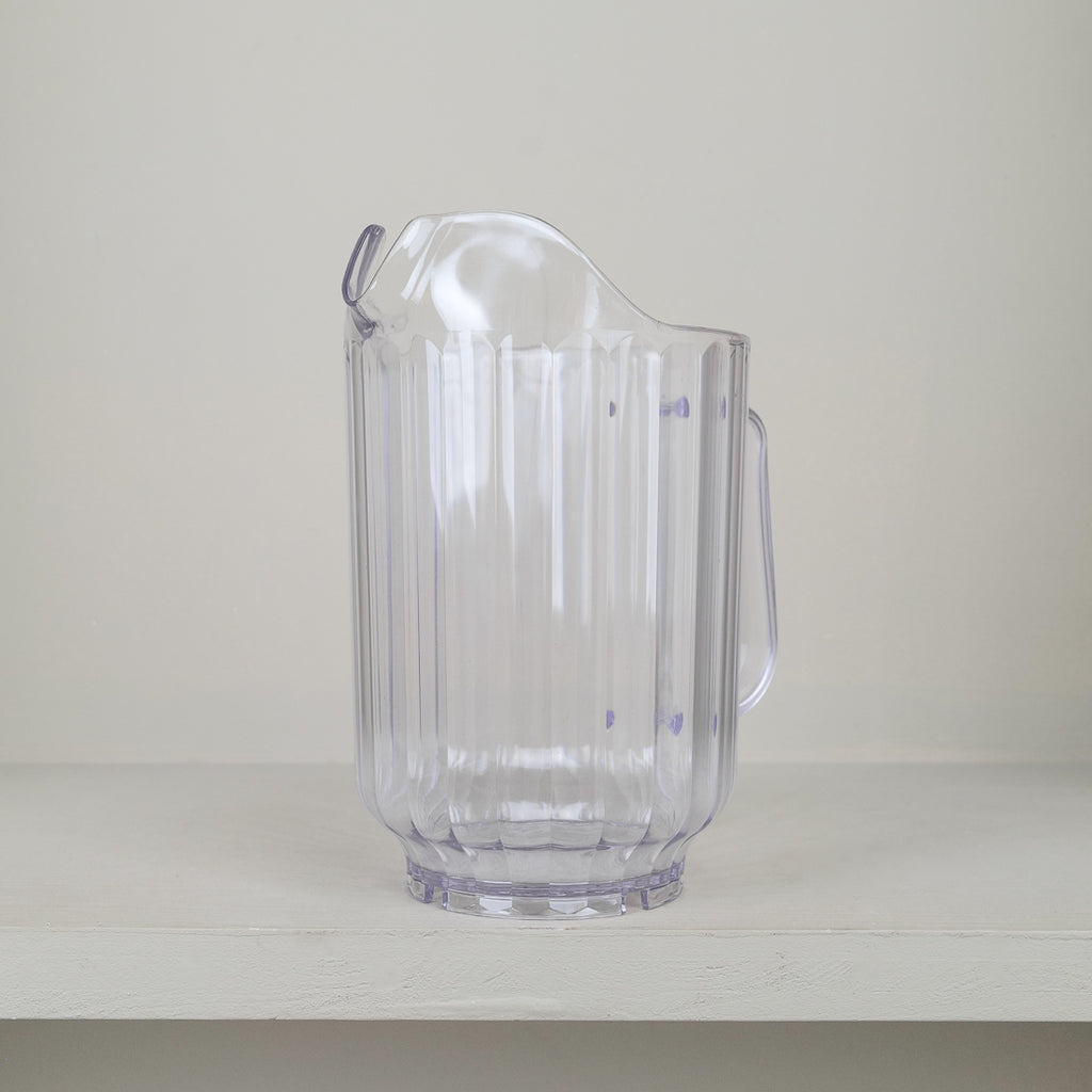 Polycarbonate pitcher with pouring lip, dishwasher safe jug for juice and water