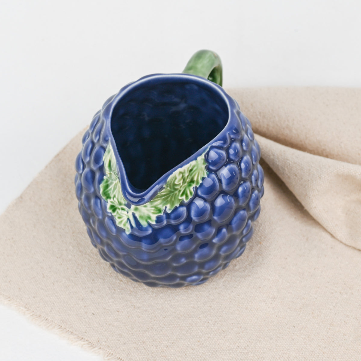 Carafe Bordallo Pinheiro raisin