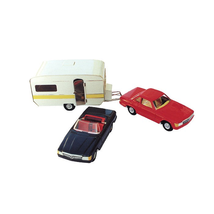 Caravane et Mercedes miniatures