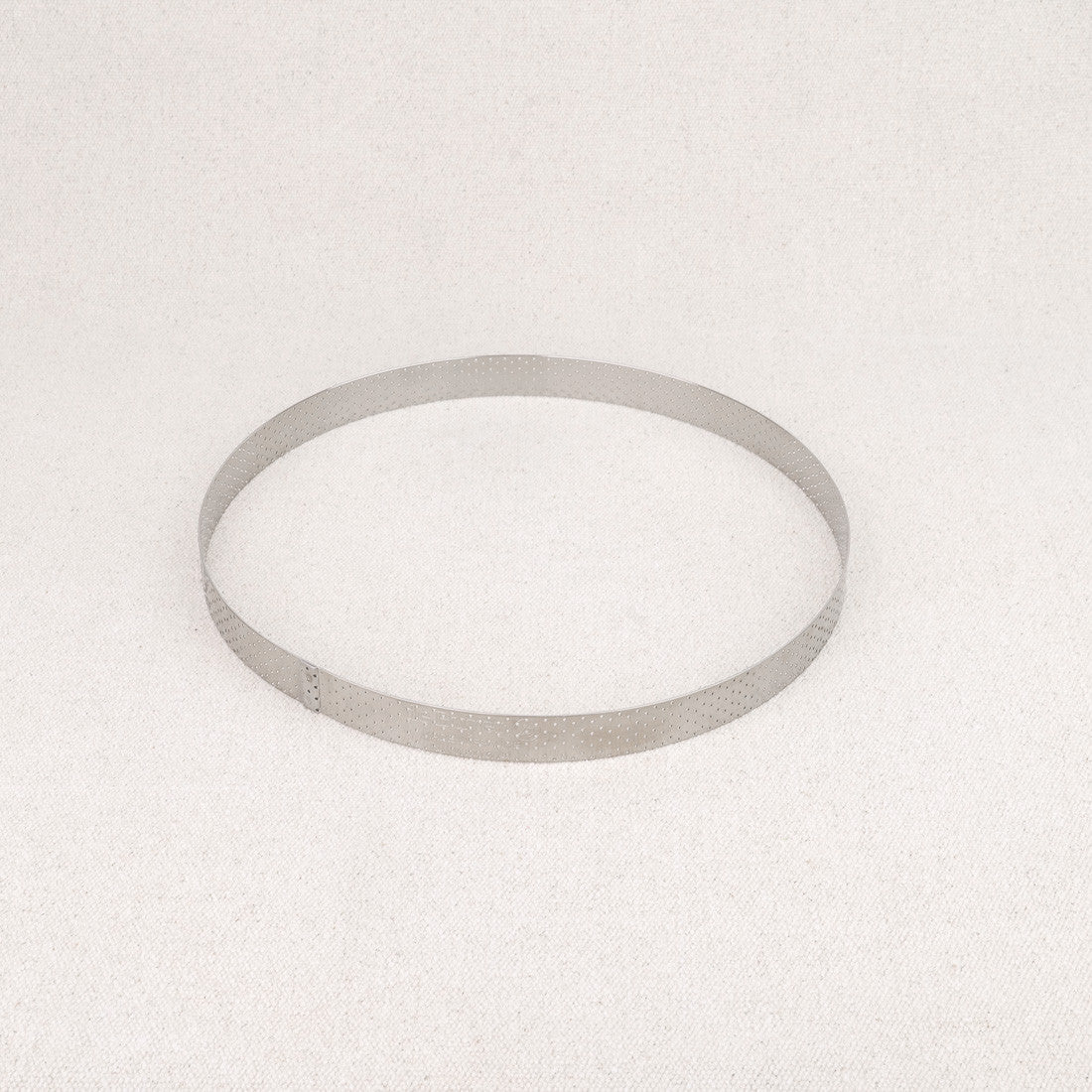 Cercle à tarte perforé en inox De Buyer 20,5 cm