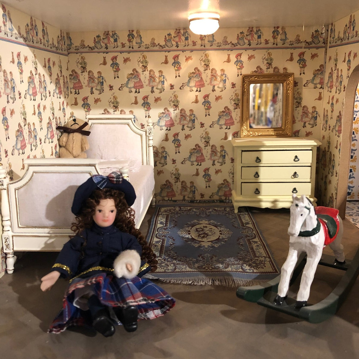 Chambre d'enfant pour maison de poupée