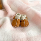 Chaussons bébé en peau d'agneau