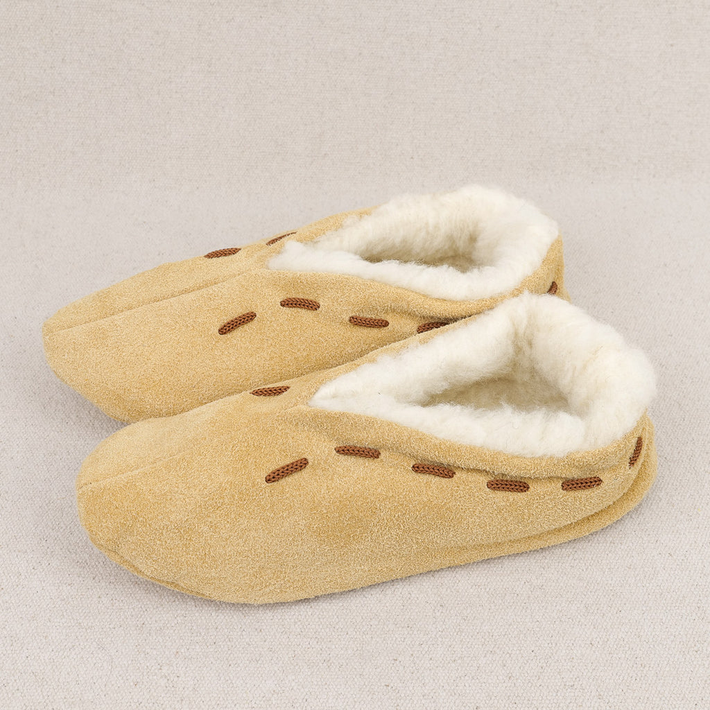 Chaussons en daim fourrés