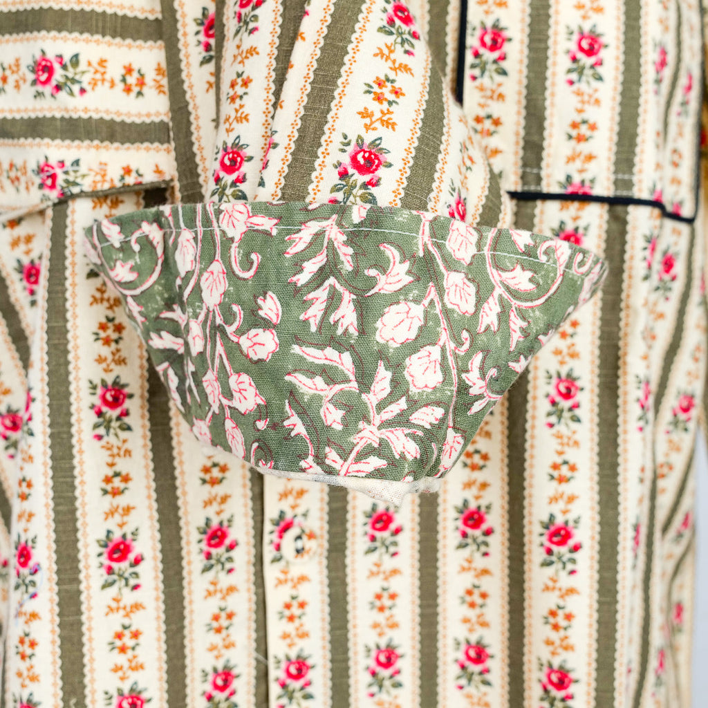Chemise avec bordures kaki et roses