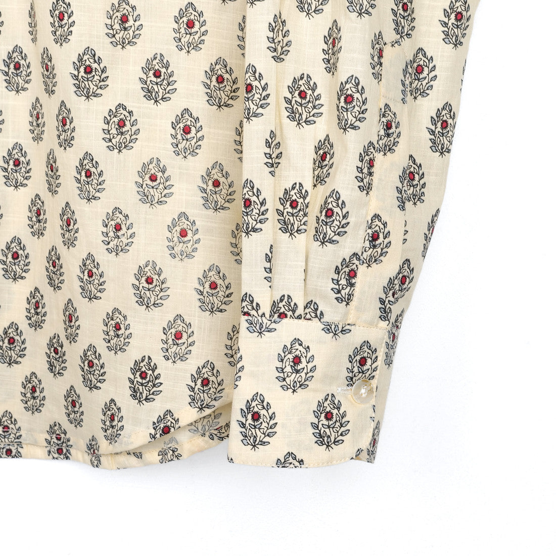 Chemise provençale motif aubépine beige