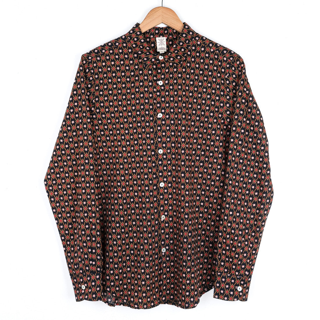 Chemise provençale motif treille noir