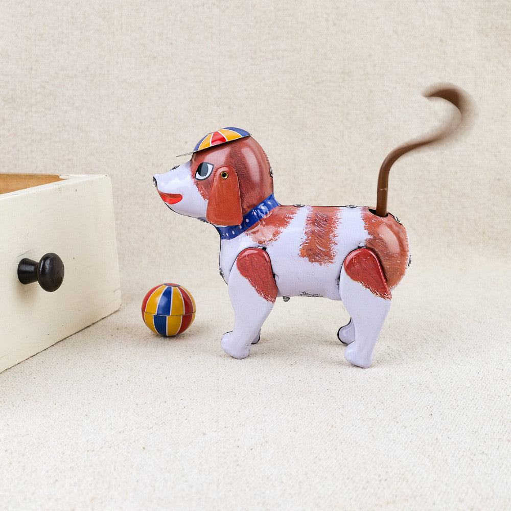 jouet chien mécanique remue sa queue