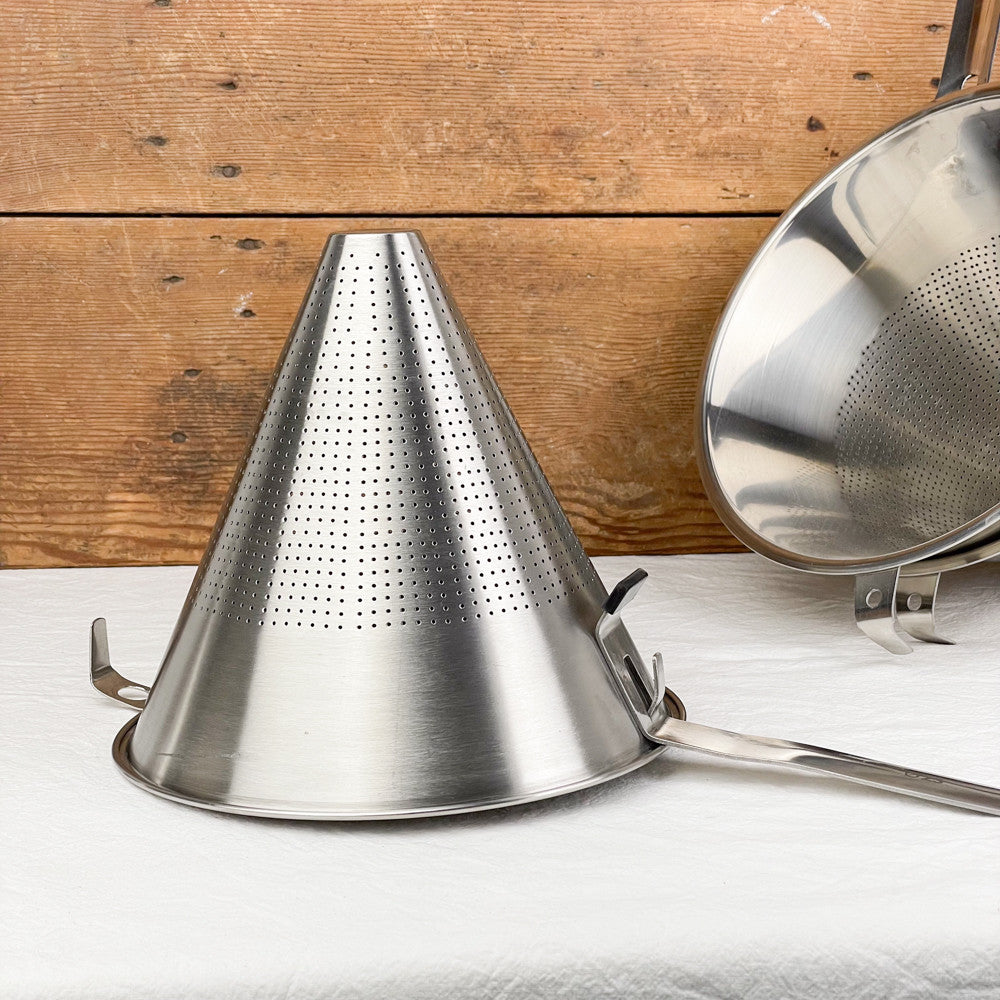 Chinois en inox De Buyer