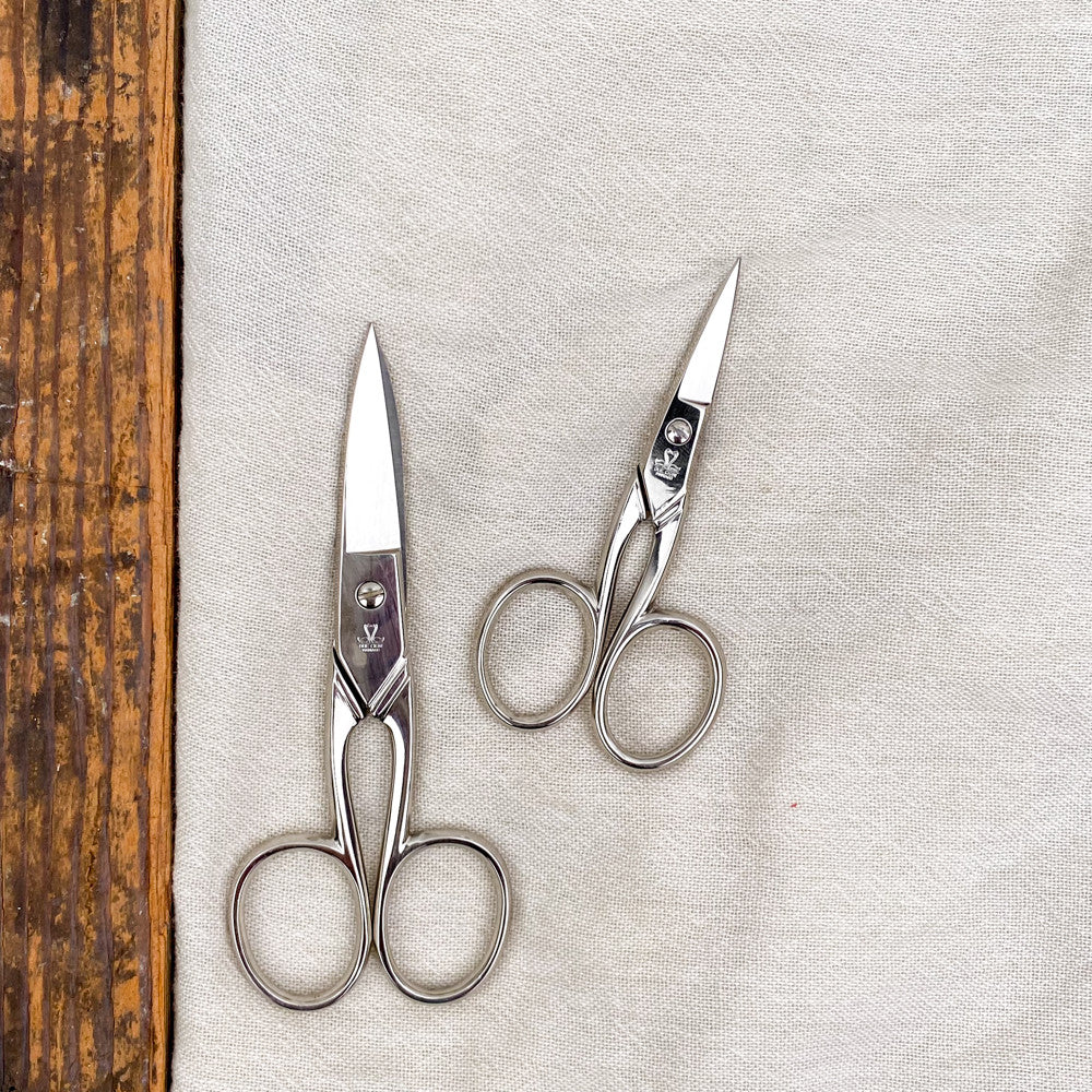 Ciseaux à ongles courbes
