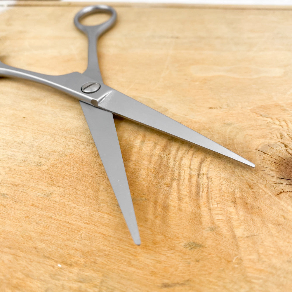 Ciseaux droits coiffeur professionnel