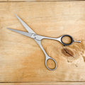 Ciseaux droits coiffeur professionnel