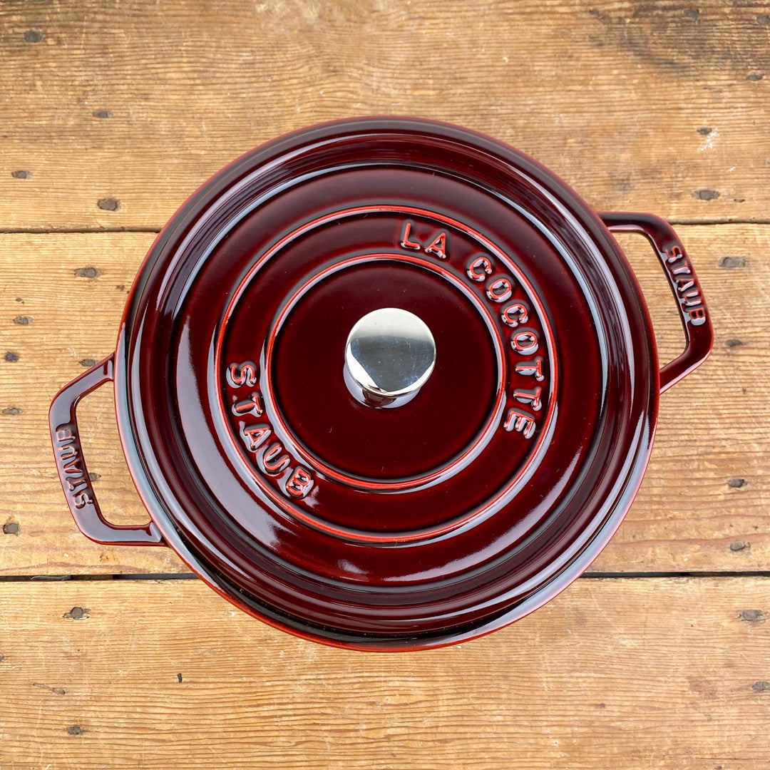 Cocotte ronde en fonte grenat