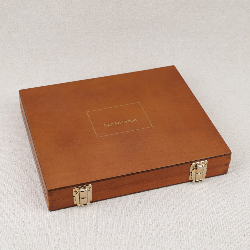 Coffret en bois avec 48 crayons de couleur