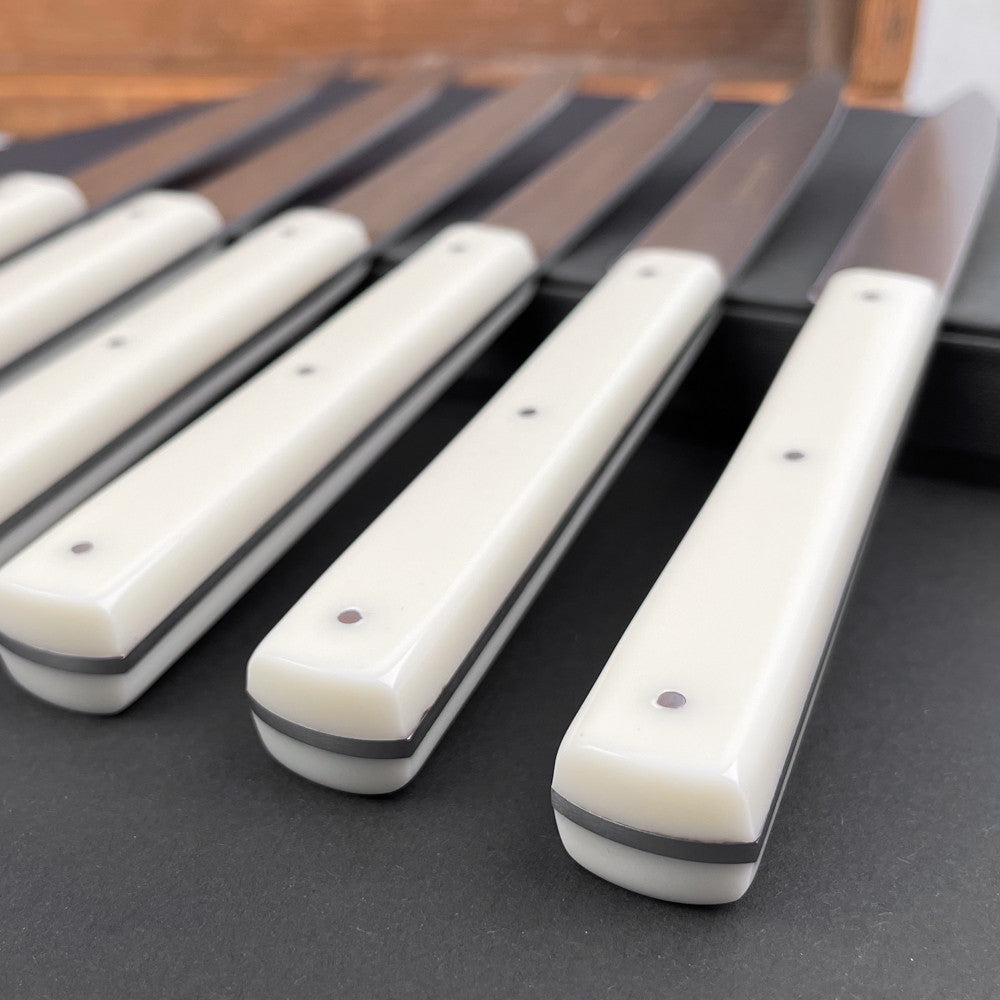 Coffret de 6 couteaux de table Richelieu blanc Au Sabot