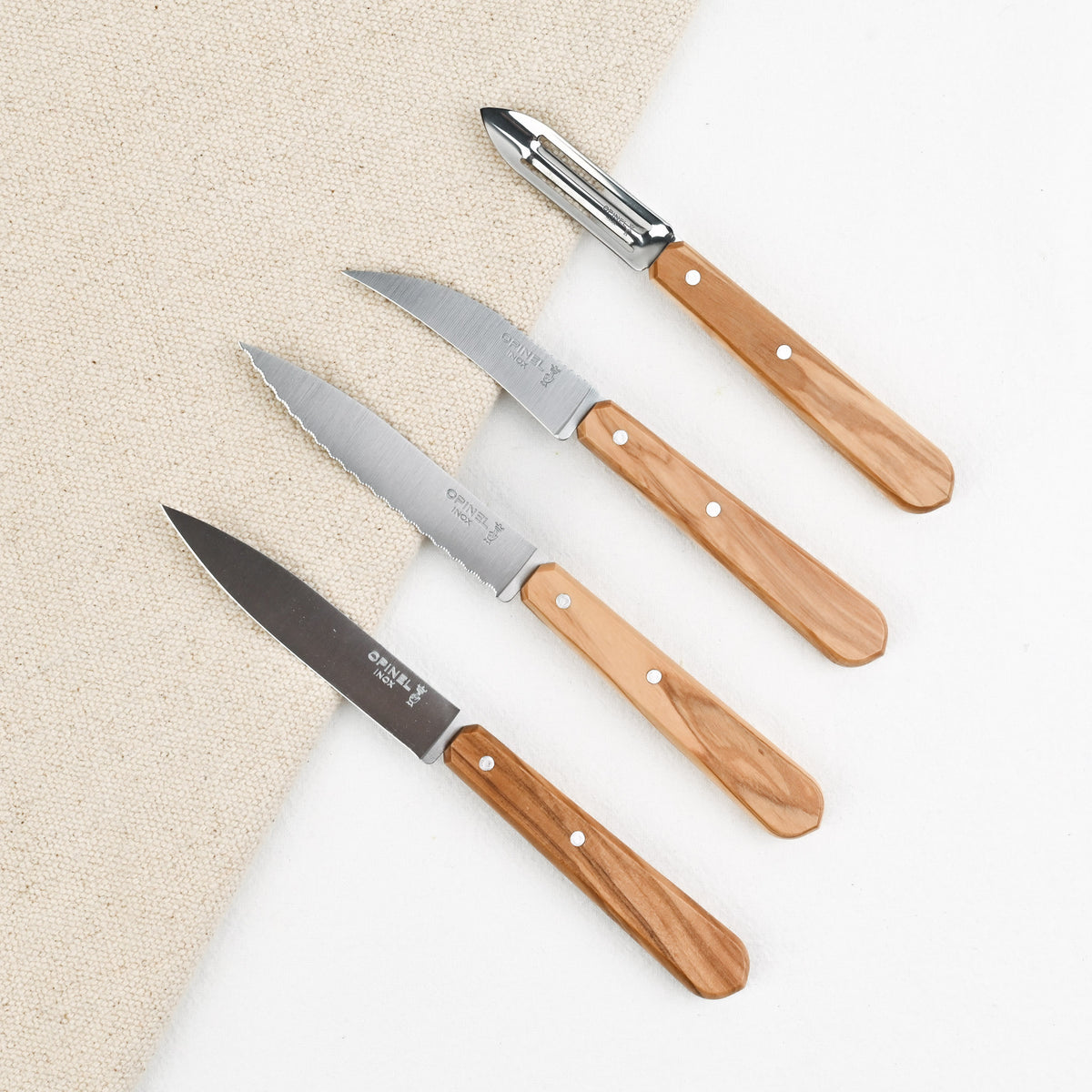 Coffret "Essentiels" d'Opinel en olivier