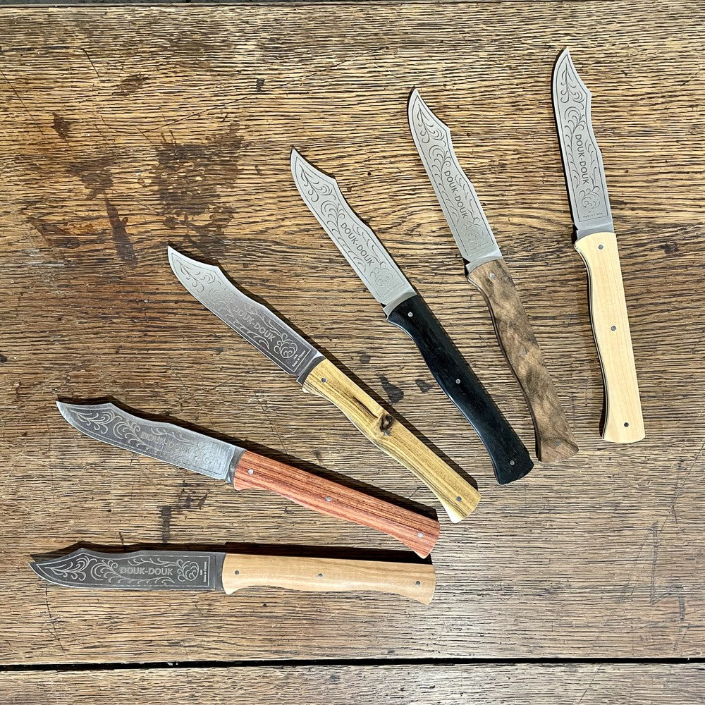 Coffret prestige de 6 couteaux Douk-Douk© de table manche bois.